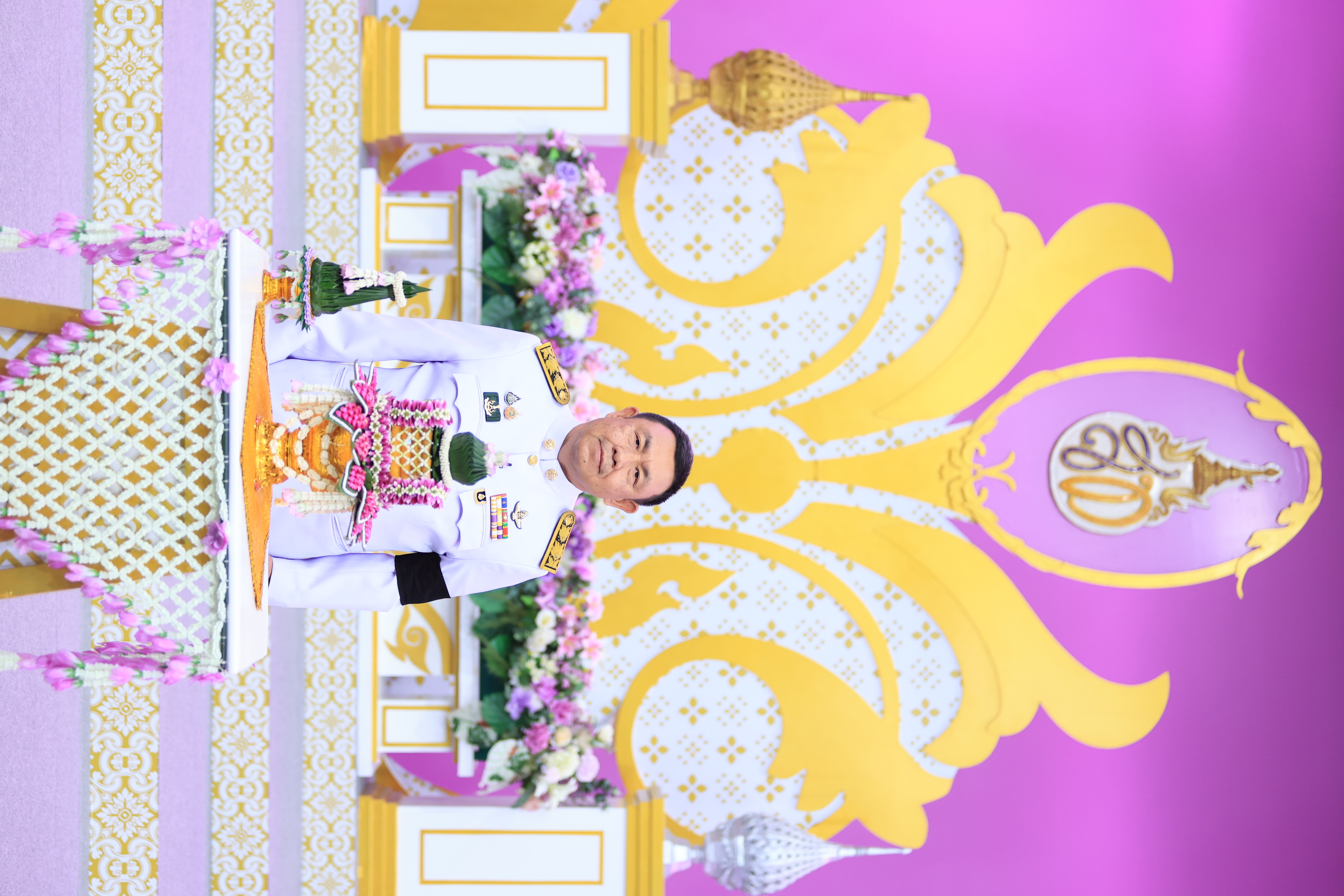 title - คณะผู้บริหาร ส.ป.ก. บันทึกเทปถวายพระพรชัยมงคล สมเด็จพระนางเจ้าสุทิดา พัชรสุธาพิมลลักษณ พระบรมราชินี เนื่องในโอกาสวันเฉลิมพระชนมพรรษา 48 พรรษา